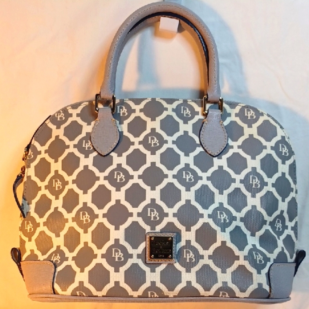 NWOT! Dooney & Bourke Sanibel Gray Lattice Design Zip Zip Satchel/Shoulder Bag
